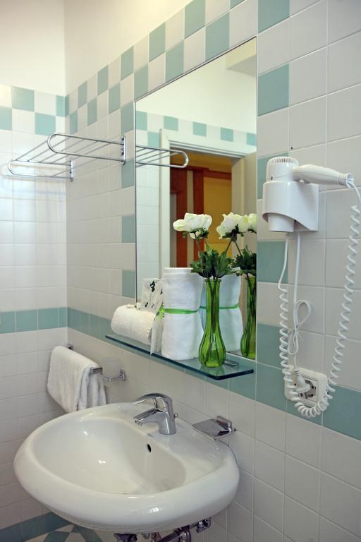 ריצ'יונה Hotel Bel Air מראה חיצוני תמונה