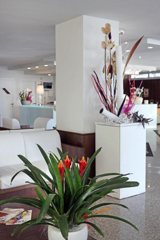 ריצ'יונה Hotel Bel Air מראה חיצוני תמונה
